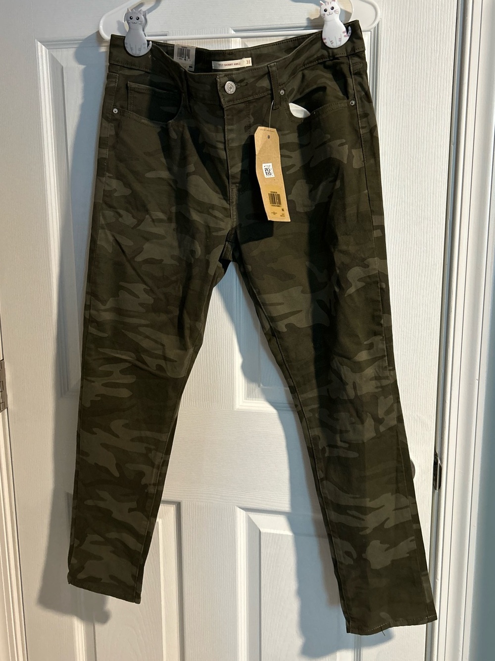 NWT Levi’s Camouflage Mid Rise Skinny Jeans